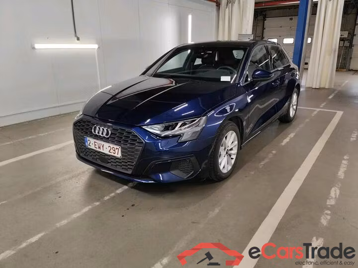 Audi A3 Sportback A3 Sportback 1.0 30 TFSi S tronic Attraction BE (Mild Hybrid) 81kW/110pk  5D/P Auto-7 - CO2 indicatief