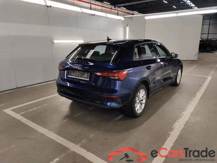 Audi A3 Sportback A3 Sportback 1.0 30 TFSi S tronic Attraction BE (Mild Hybrid) 81kW/110pk  5D/P Auto-7 - CO2 indicatief #4