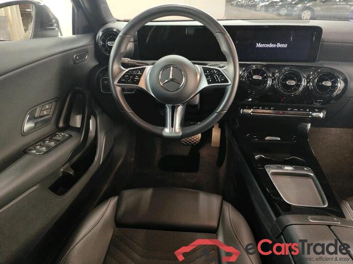 Mercedes A-Klasse Limousine A-Klasse Limousine A 250 e Business Line (PHEV) 160kW/218pk  4D/P Auto-7 #5