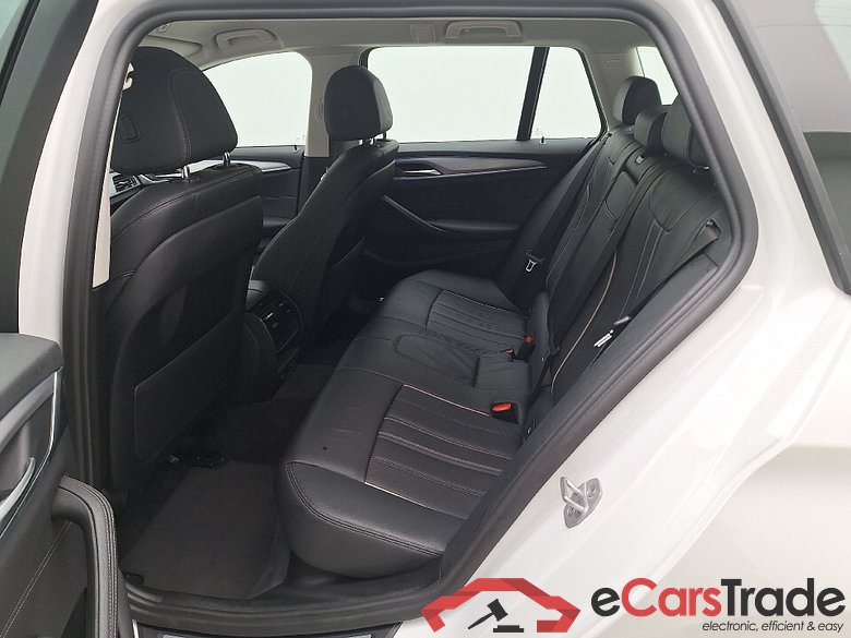 BMW, 5-ser To FL'20 PHEV, BMW 5 Reeks Touring 530e Auto 5d #4