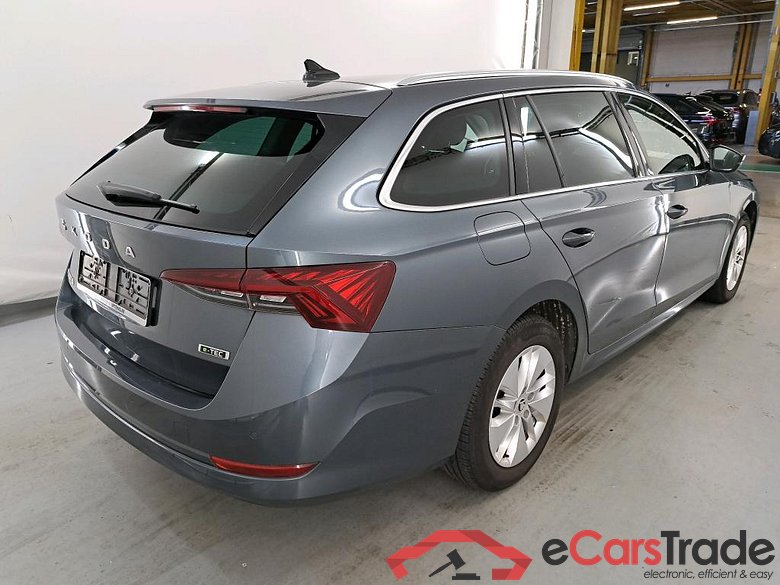 SKODA OCTAVIA COMBI 1.0 TSI MHEV 81KW DSG CLEVER #4
