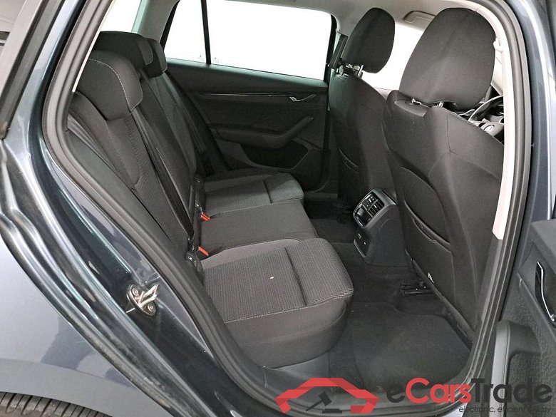 SKODA OCTAVIA COMBI 1.0 TSI MHEV 81KW DSG CLEVER #6