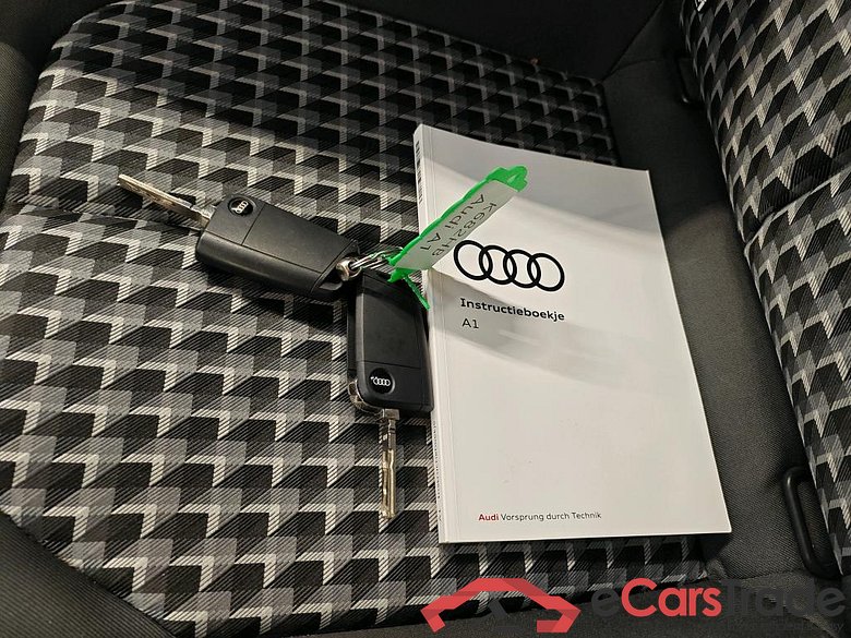 Audi A1 Sportback 25 TFSI Pro Line 5d #4