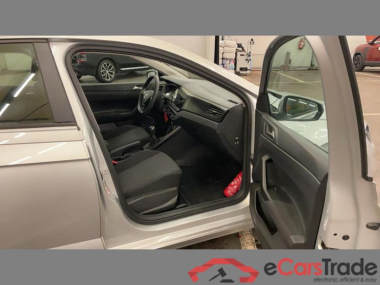 VOLKSWAGEN Polo 1.0i Trendline #6