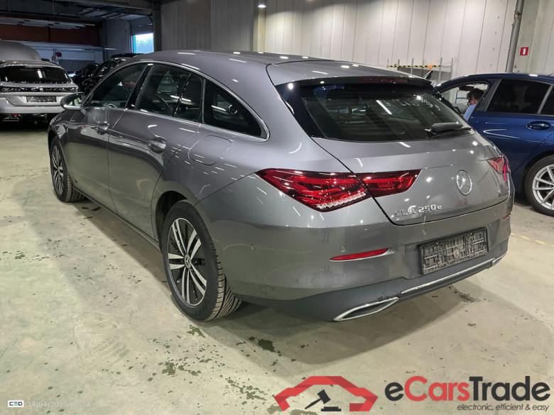 MERCEDES-BENZ CLA 1.3 CLA 250 E BUSINESS SOLUTION DCT #3