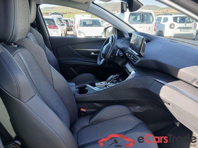 PEUGEOT 3008 Hybrid / 2020 / 5P / todoterreno 225 e-EAT8 Allure (AC2) #6