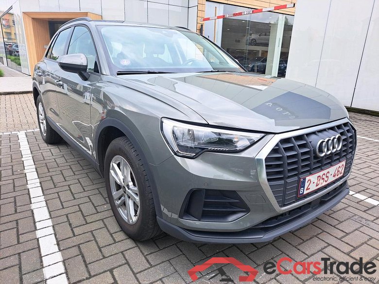 AUDI Q3 1.4 45 TFSI E S TRONIC #2