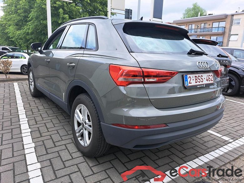 AUDI Q3 1.4 45 TFSI E S TRONIC #3