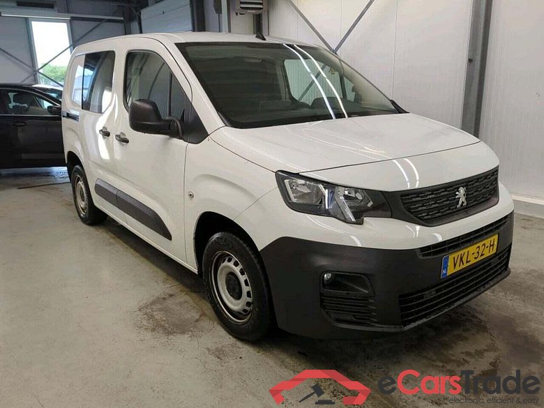 PEUGEOT Partner 1.2 PT. Premium #5
