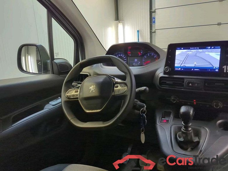 PEUGEOT Partner 1.2 PT. Premium #3