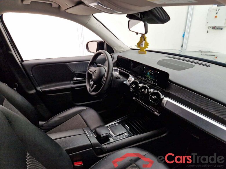 Mercedes-Benz GLB 180d Aut. Navi 1/2 Sport-Leather KeylessGo Camera Klima PDC ... #6