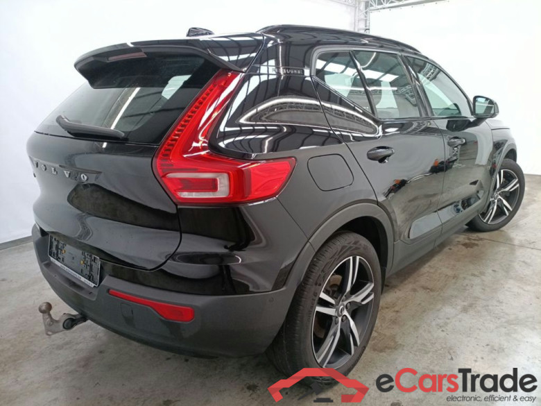 Volvo XC40 T5 Recharge Geartronic R-Design 5d #2