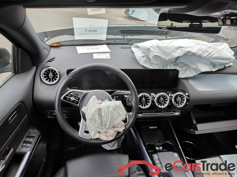 Mercedes-Benz GLA GLA 180 Business Solution 5d !! Damaged Car !!!! #6