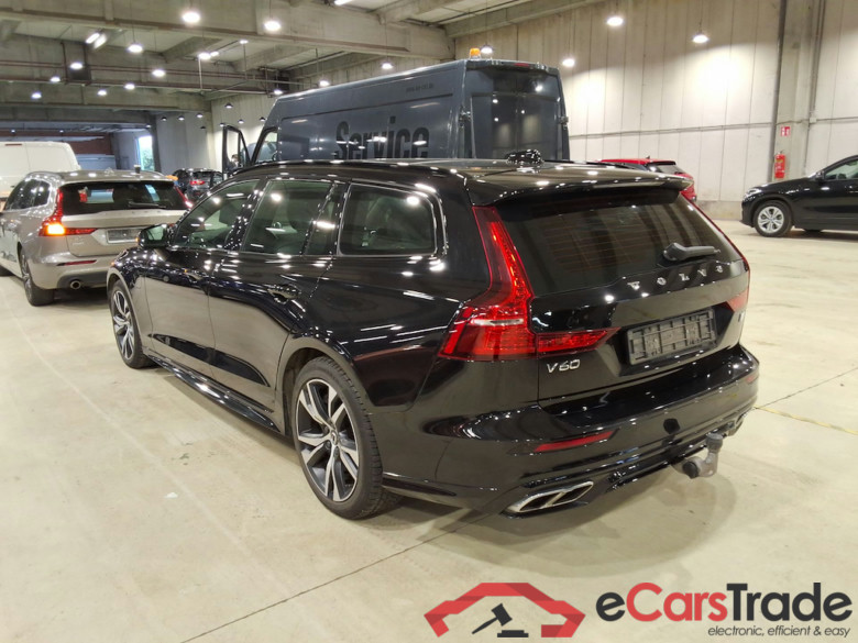 VOLVO V60 2.0 T8 RECHARGE AWD GEARTR R-DESIGN #2