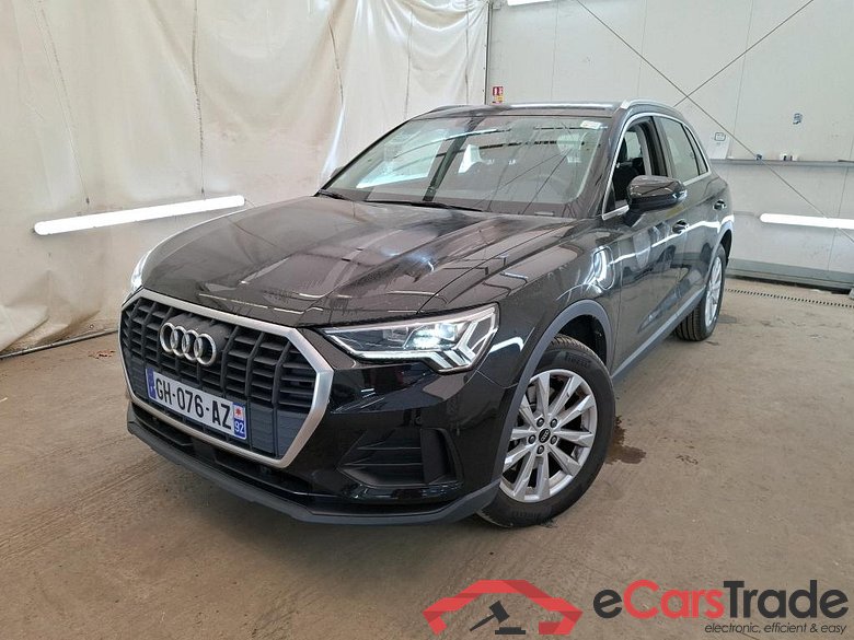 AUDI Q3 / 2018 / 5P / SUV 45 TFSI E 245 S TRONIC BUSINESS LINE #1
