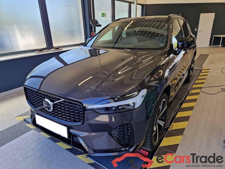 Volvo XC60 (03.2017->) DE - SUV5 B5 (Benzin) AWD EU6d, Ultimate Dark Mild-Hybrid, (Facelift) 2022 - 202