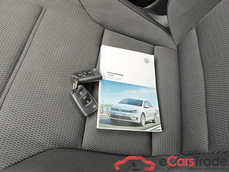 VOLKSWAGEN e-Golf 100 kW #6