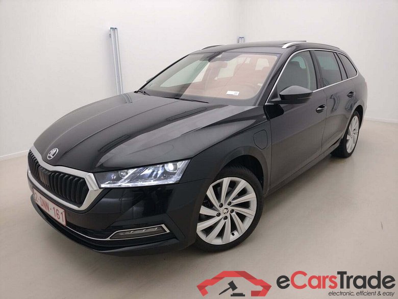 SKODA OCTAVIA KOMBI 1.4 TSI PHEV