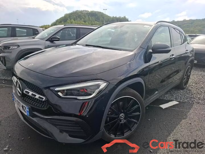 Mercedes GLA 250e Plug-In Hybrid AMG Night Aut. Pano LED-MultiBeam Widescreen Burmester Ambient Navi Sport-Leather KeylessGo Camera Klima PDC ...