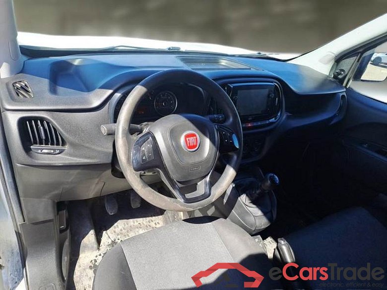 FIAT DOBLÒ CARGO / 2014 / 4P / VETT. FURGONATA CH1 LOUNGE 1.6 MJET 105CV E6D-F SeS #3