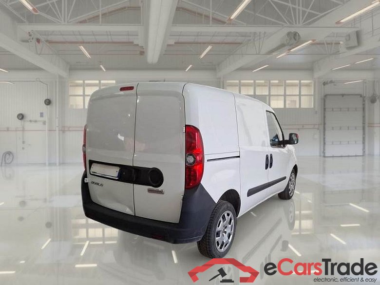 FIAT DOBLÒ CARGO / 2014 / 4P / VETT. FURGONATA CH1 LOUNGE 1.6 MJET 105CV E6D SeS #2