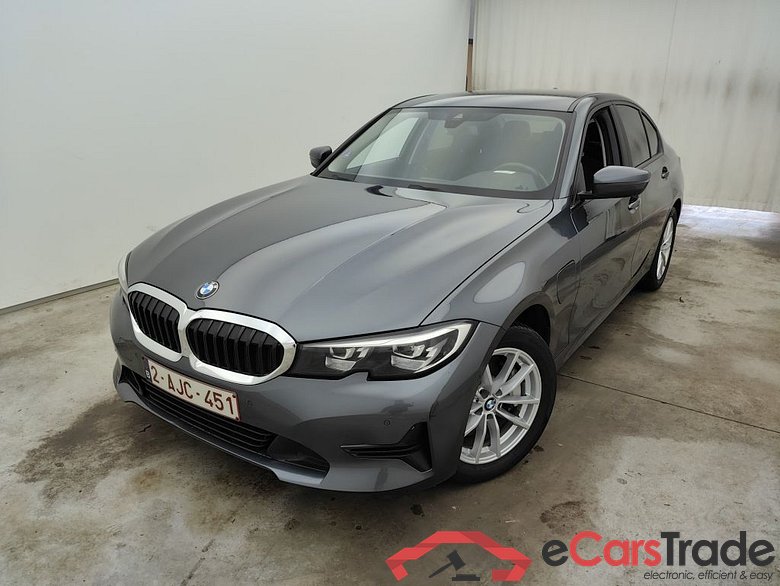 BMW 3 Reeks Berline 330e (215 kW) 4d #1