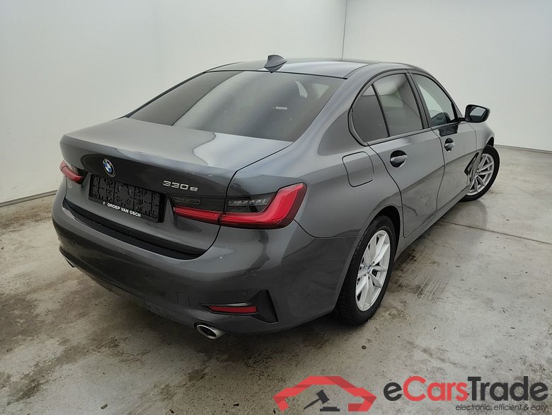 BMW 3 Reeks Berline 330e (215 kW) 4d #2