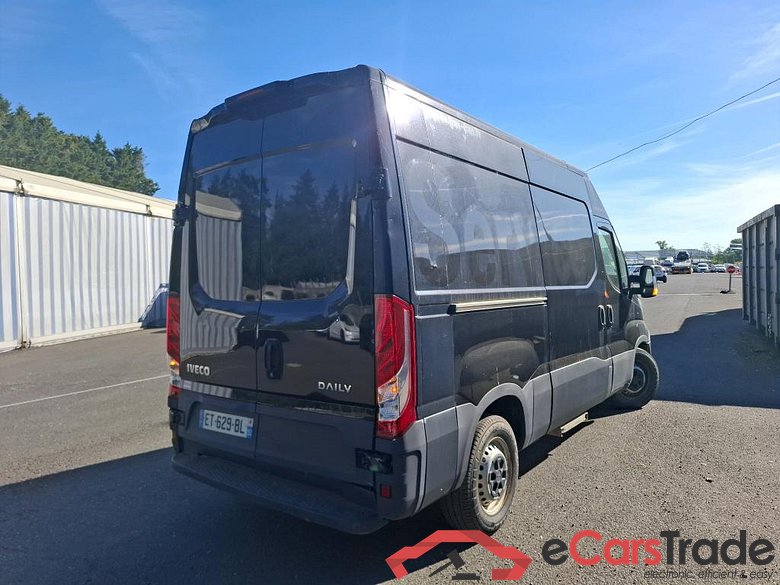 IVECO Daily VU 4p Fourgon 2.3 35S16 V11 H2 3520 #3