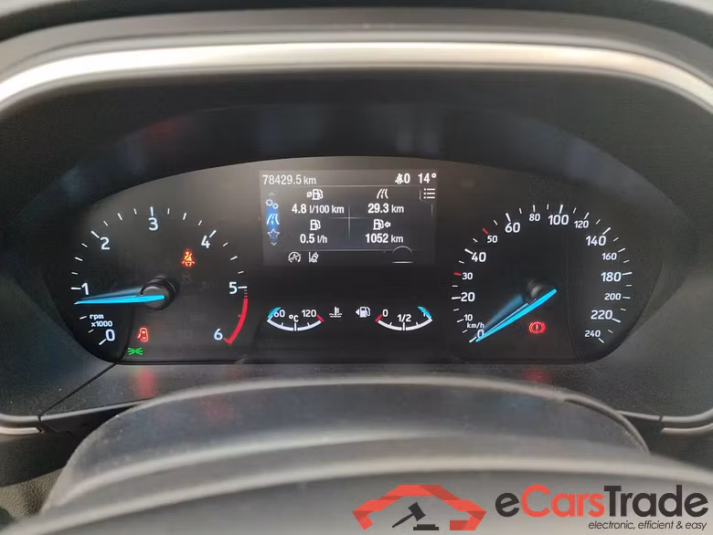 FORD FOCUS DIESEL - 2018 1.5 EcoBlue 120 Connected (EU6d) 5d #4