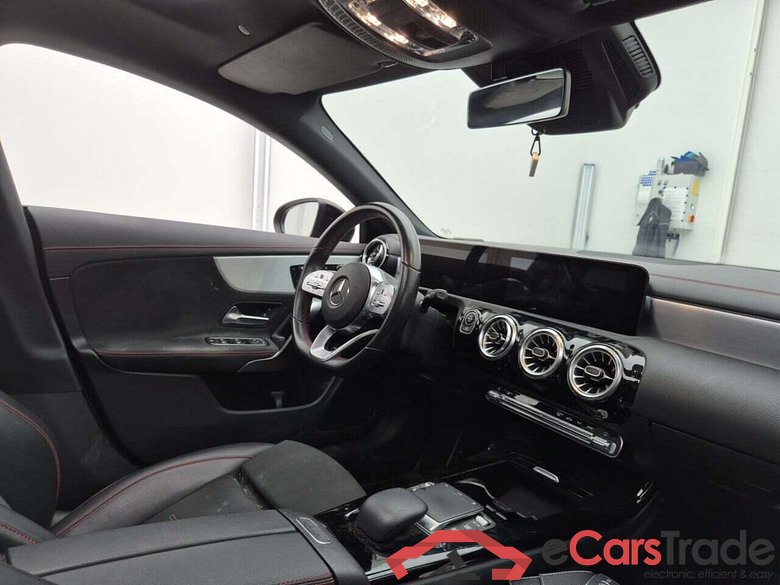 MERCEDES-BENZ CLA-klasse Shooting Brake 200 Bns Sol. AMG AUT #3