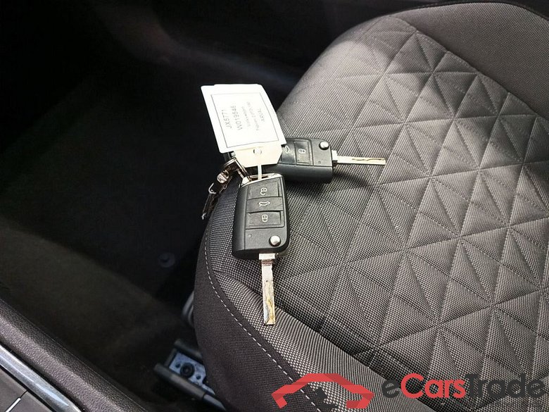 VOLKSWAGEN TIGUAN DIESEL - 2021 2.0 TDI 150 SCR 4Motion Life BMT DSG 5d #4