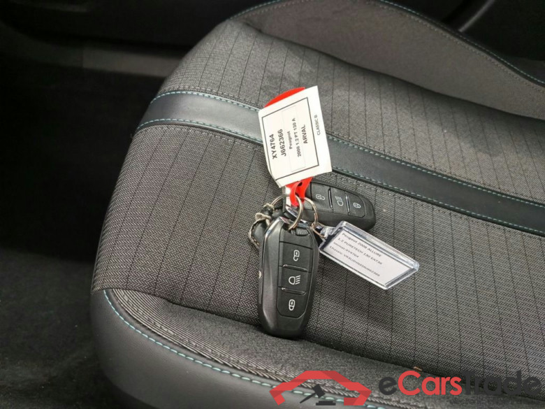 PEUGEOT 2008 - 2020 1.2 PureTech 130 Allure S&S (EU6.3) 5d #4
