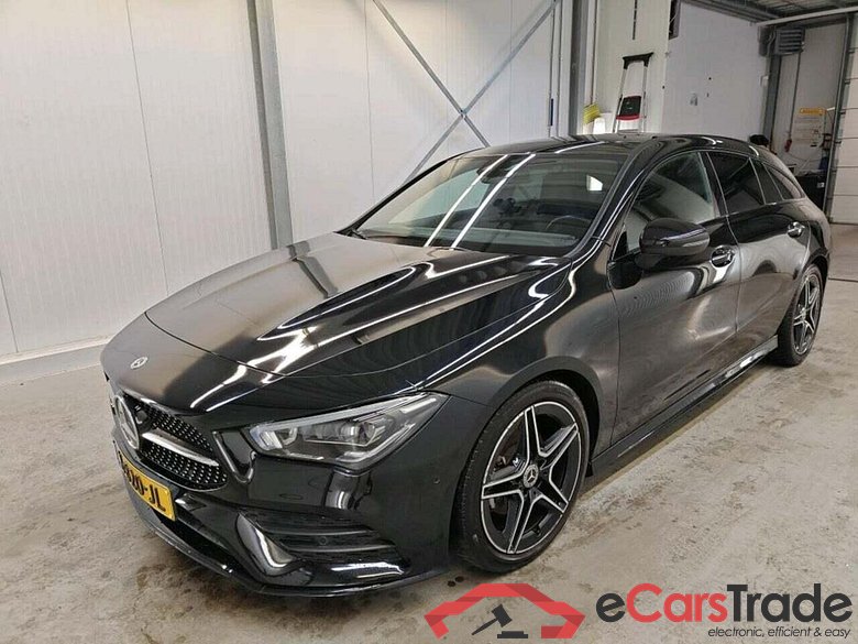 MERCEDES-BENZ CLA-klasse Shooting Brake 180 Bns Sol. AMG