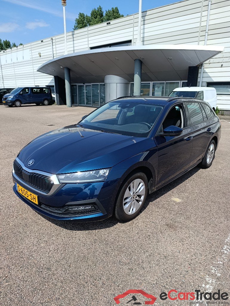 SKODA OCTAVIA COMBI 1.0 TSI Bns Edition