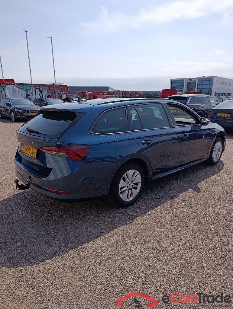 SKODA OCTAVIA COMBI 1.0 TSI Bns Edition #3