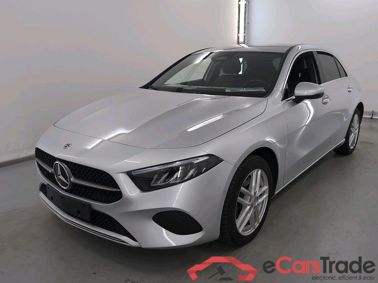MERCEDES-BENZ A-CLASS 1.3 A 250 E PHEV LUXURY LINE DCT #1