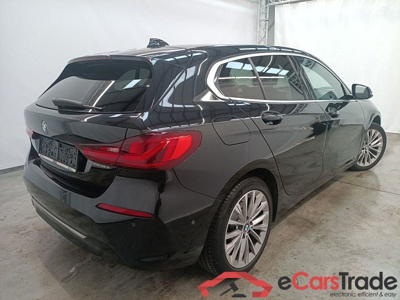 BMW 1 Reeks Hatch 118iA (100 kW) 5d #2