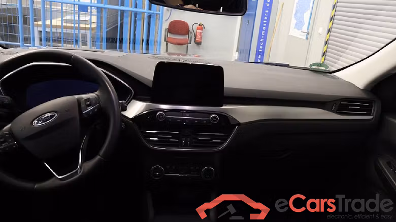 Kuga Titanium X 2.0 EcoBlue 140KW AT8 E6d #3