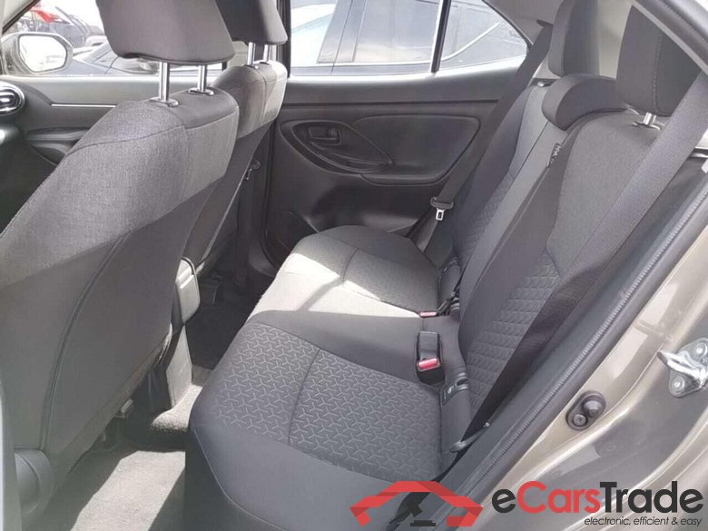 TOYOTA Yaris Cross 1.5 VVT-I Active #5