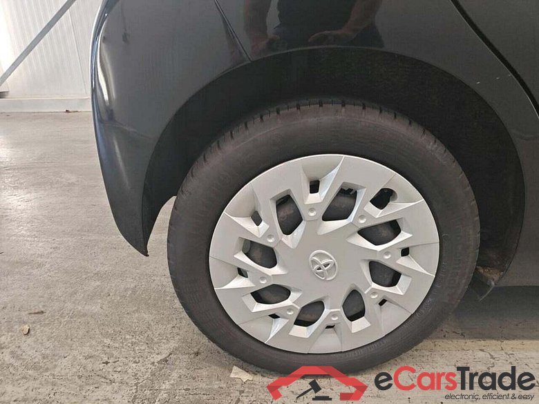 TOYOTA Aygo 1.0 VVT-i x-play #4