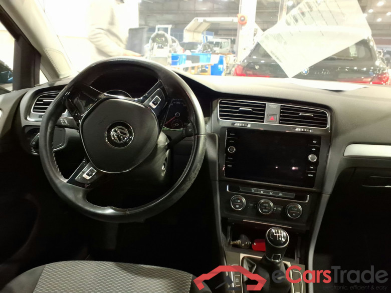 VOLKSWAGEN GOLF VII VARIANT - 2017 1.0 TSI Trendline OPF STOCK #6