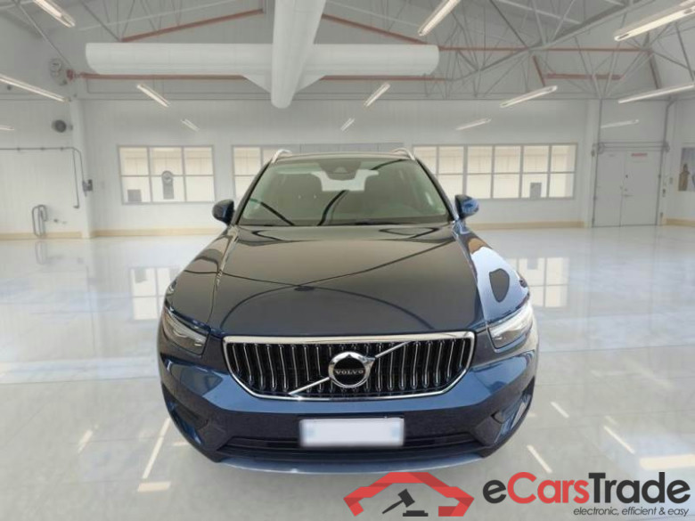 VOLVO XC40 / 2017 / 5P / FUORISTRADA T4 PLUG-IN HYBRID AUTO RECHARGE INSCR N1 #6