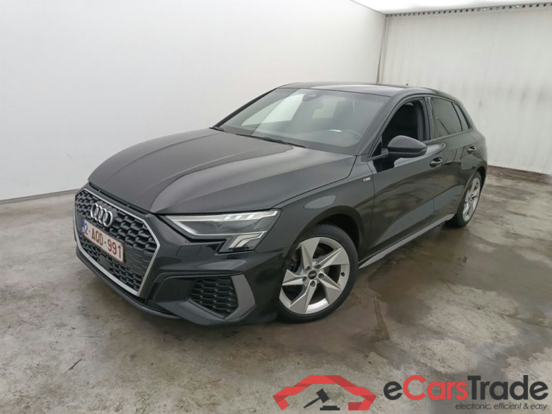 Audi A3 Sportback 2.0 30 TDi 85kW S line 5d #1