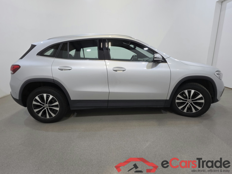 Mercedes GLA 200d Aut. LED-Xenon Widescreen Navi 1/2 Sport-Leather KeylessGo Klima PDC ... #5