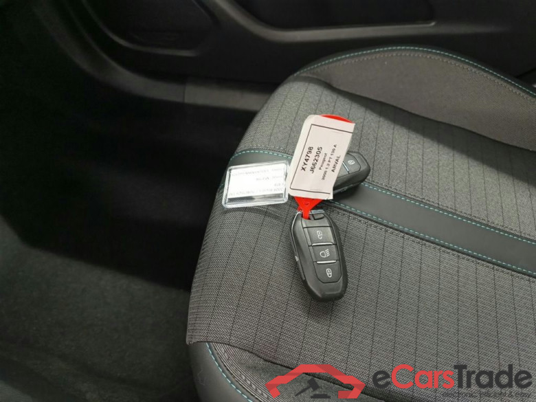 PEUGEOT 2008 - 2020 1.2 PureTech 130 Allure S&S (EU6.3) 5d #4