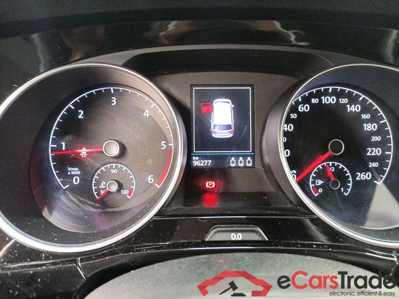 Volkswagen Touran 1.6 TDi Highline 5d #6