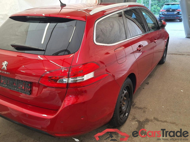 308 SW Allure 1.5 HDi 96KW AT8 E6d #2