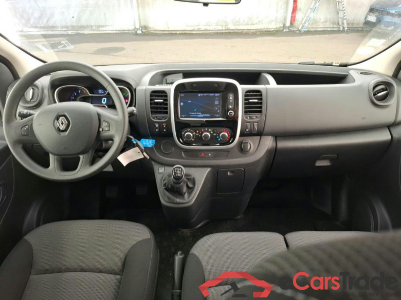 RENAULT Trafic / 2019 / 4P / Combi Zen L1 dCi 120 S&S - 8 pl / RAMPE TPMR #5