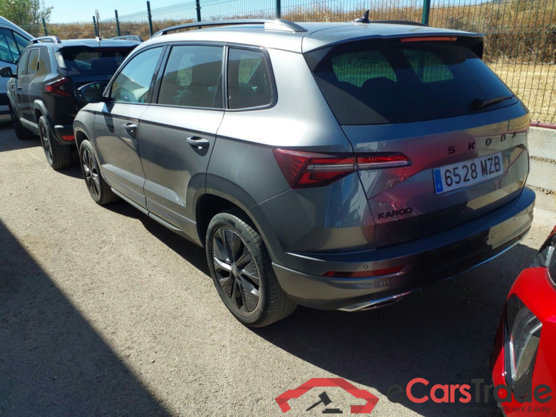 SKODA Karoq 1.5 TSI 110kW 150cv DSG AutomÃ¡tico Sportline #2
