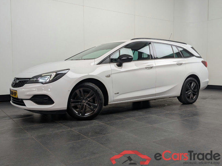 OPEL ASTRA SPORTS TOURER 1.2 Design & Tech #1